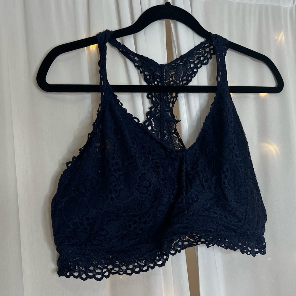 Untagged lacy bralette 2x